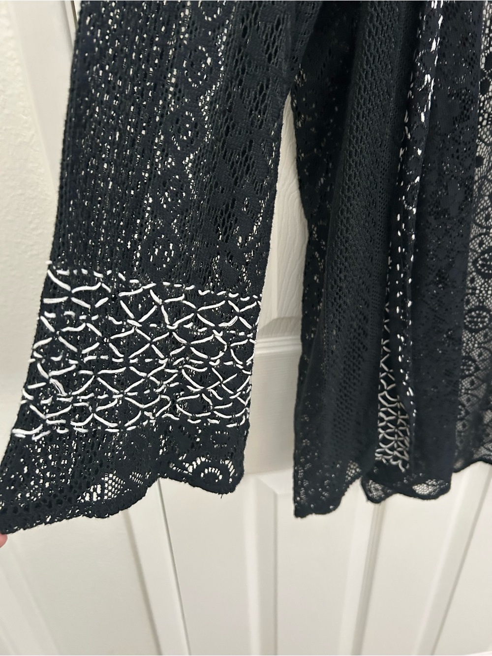 Subtle Luxury Black Lace Open Kimono Beach Cover Up - Picture 6 of 7
